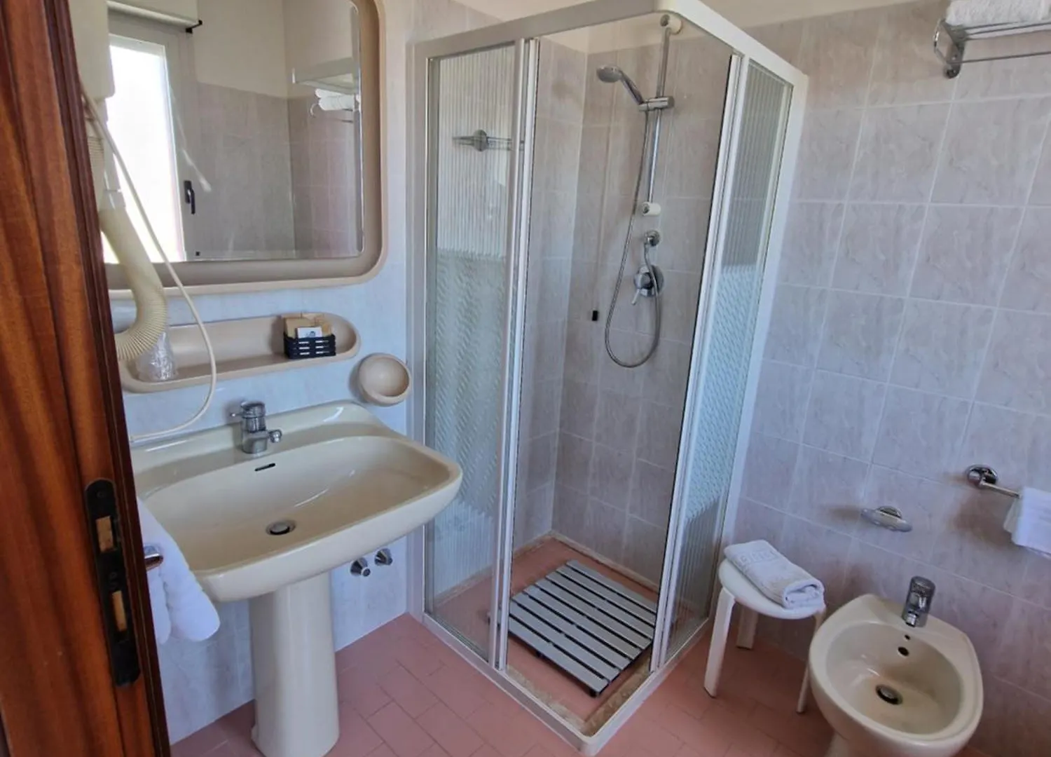 Hotel Di Giovanni Bibione 3*,